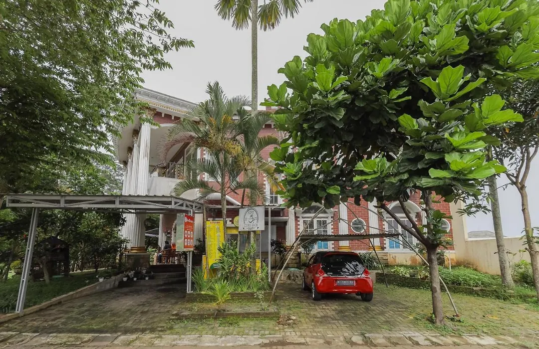 RedDoorz at Villa Puncak Tidar-1